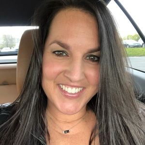 Meet your Posher, Lori